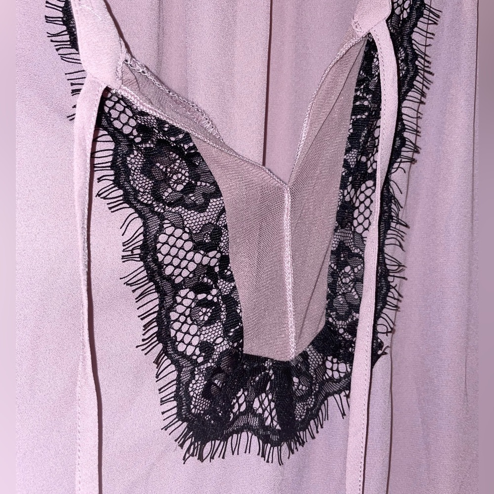 Lavender Lace and Ruffle Blouse Top Lane Bryant 26w - Picture 3 of 4